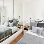 Casa Del Mar